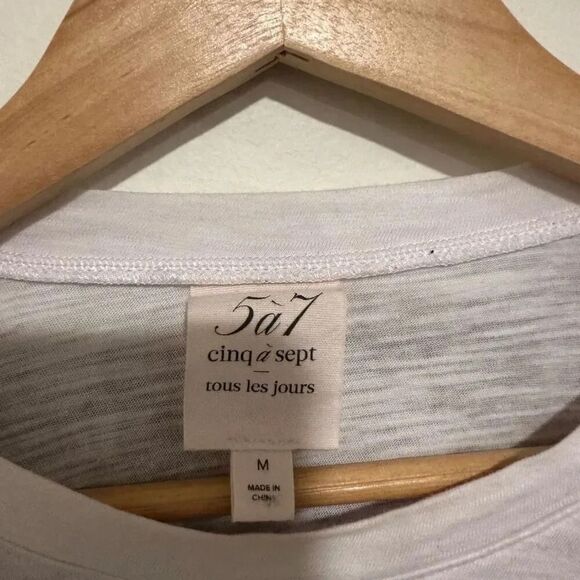 5a7 Cinq a Sept Maroon Cashmere Sweater Size Medium Vneck Long Sleeve - Picture 2 of 5